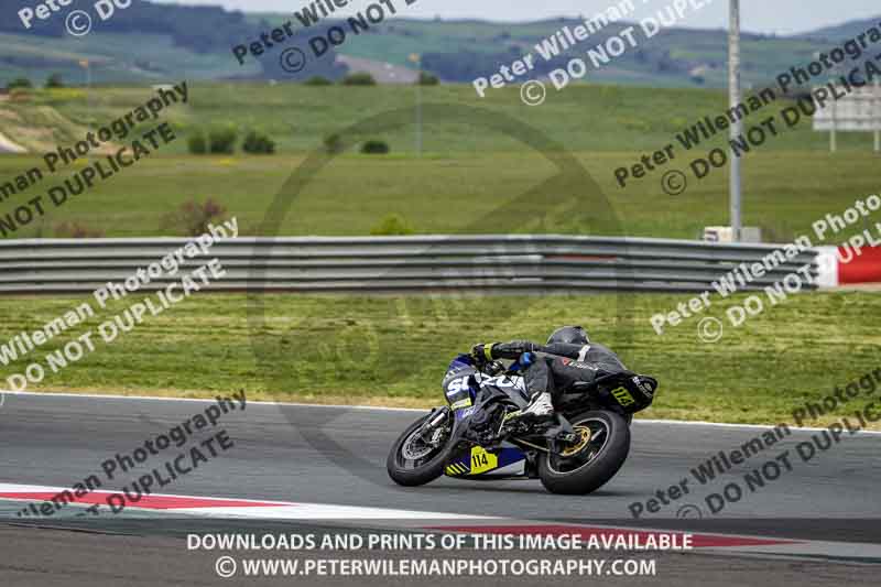 cadwell no limits trackday;cadwell park;cadwell park photographs;cadwell trackday photographs;enduro digital images;event digital images;eventdigitalimages;navarra;no limits trackdays;peter wileman photography;racing digital images;trackday digital images;trackday photos
